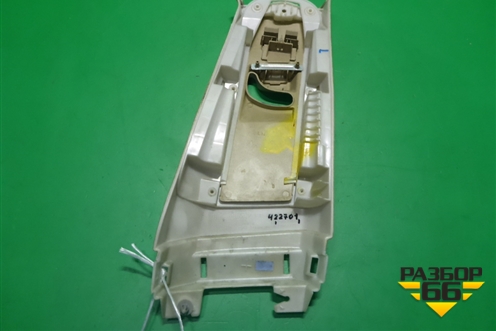 Обшивка стойки центральная верхняя левая (25862281) для Cadillac CTS с 2008-2013г (ЦТС)