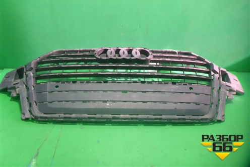 Решетка радиатора (до 2019г под парктроник) (4M0853651F) для Audi Q7 c 2015г (Ку 7)