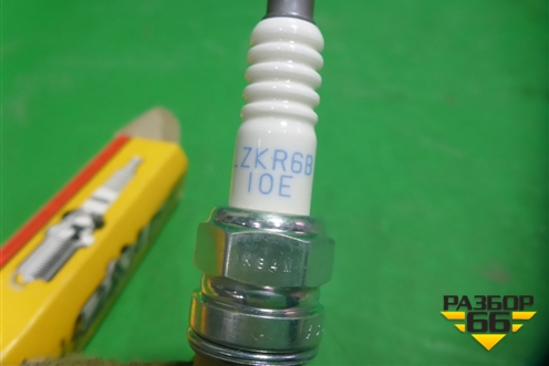 Свеча зажигания (1822A011) для Mitsubishi Outlander XL с 2006-2012г (Аутлендер ХЛ)