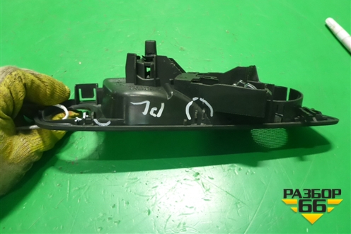 Ручка внутренняя двери передней левой (8A61A22601AFW) для Ford EcoSport с 2014г (Экоспорт)