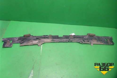 Кронштейн заднего бампера центральный (после 2012г) (5261560080) для Toyota Land Cruiser (200) с 2008г (Ленд Крузер)