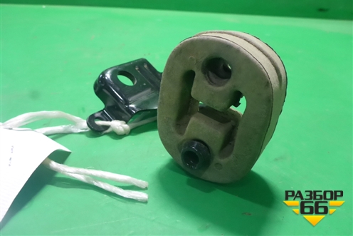 Кронштейн глушителя (новый) (4M0253144K) ( 8D0253147E) для Audi Q7 c 2015г (Ку 7)