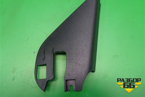 Накладка двери передней правой уголок (5J0837994) для Skoda Fabia с 2007-2014г (Фабия)