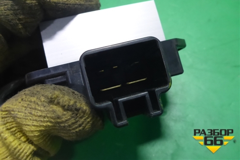 Резистор отопителя (заднего отопителя) (4993002230) для Toyota Land Cruiser (200) с 2008г (Ленд Крузер)