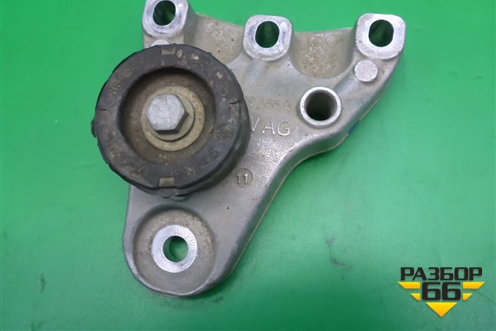 Кронштейн двигателя правый ( 1.4л CGG) (6R0199185B) для Skoda Fabia с 2007-2014г (Фабия)