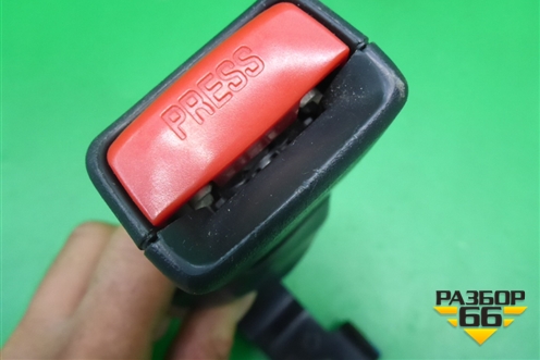 Замок ремня безопасности задний (правый) для Toyota Avensis с 2003-2009г (Авенсис)