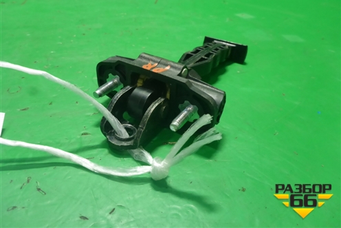 Ограничитель двери передней правой для Ford Fiesta с 2008-2015г (Фиеста 6)