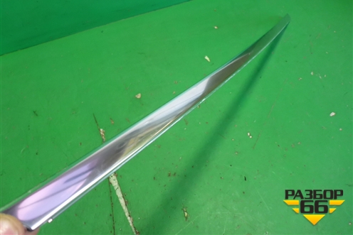 Накладка стекла заднего левого (верхний) (51357289681) для BMW X5 F15 с 2013г (Х5 Ф15)