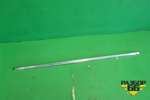 Накладка стекла заднего левого (верхний) (51357289681) для BMW X5 F15 с 2013г (Х5 Ф15)