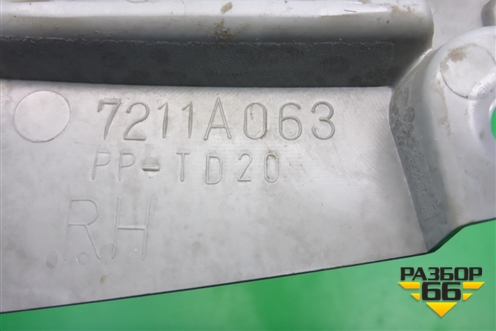 Обшивка стойки центральная верхняя правая (7211A063) для Mitsubishi Lancer-X с 2007г (Лансер)