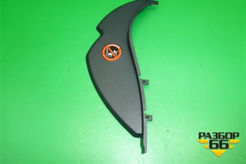 Накладка на торпедо (боковая правая) (8002A180ZZ) для Mitsubishi Lancer-X с 2007г (Лансер)