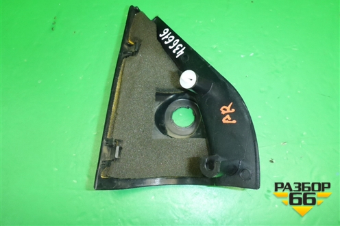 Накладка двери передней правой уголок для Ford Fusion с 2002г (Фьюжн)