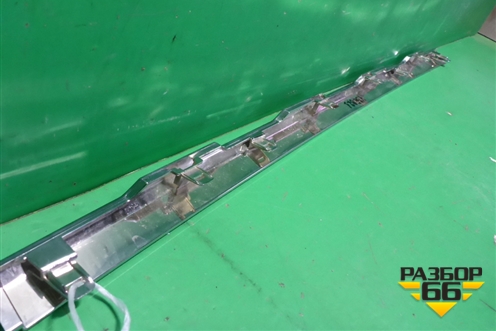 Накладка на решетку радиатора (верхняя после 2017г) (5312760130) для Toyota Land Cruiser Prado(150) с 2009г (Ленд Крузер Прадо)