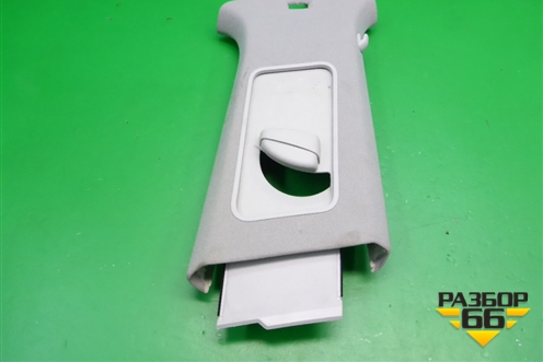 Обшивка стойки центральная верхняя правая (5M0867286C) для Volkswagen Golf V Plus с 2005-2014г (Гольф 5 Плюс)