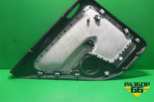 Обшивка двери задней правой под электрику (5M0868074B) для Volkswagen Golf V Plus с 2005-2014г (Гольф 5 Плюс)