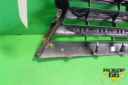 Решетка радиатора (после 2014г не под камеру) (5310160850) для Lexus GX-460 с 2009г (ГХ)