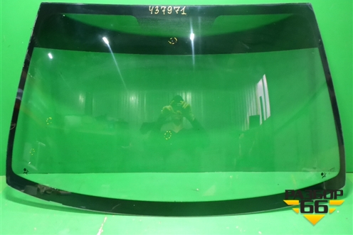 Стекло лобовое (7701066906) для Renault Clio с 1998-2002г (Клио)