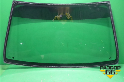 Стекло лобовое (7701066906) для Renault Clio с 1998-2002г (Клио)