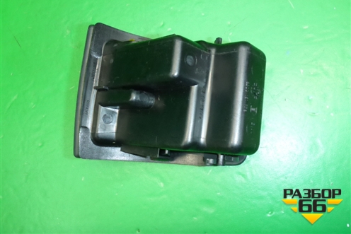 Пепельница (передняя) (8200151978) для Renault Clio с 1998-2002г (Клио)