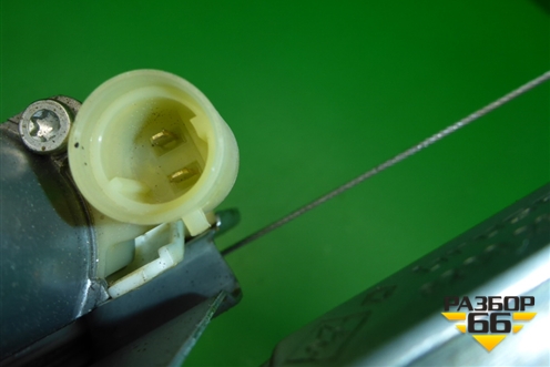 Стеклоподъёмник электрический задний левый (8200232508) для Renault Clio с 1998-2002г (Клио)