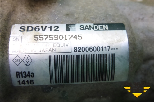 Компрессор кондиционера (1.4л) (8200600117) для Renault Clio с 1998-2002г (Клио)