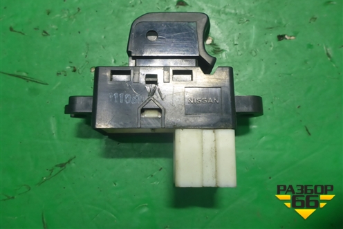Кнопка стеклоподъёмника для Nissan Tiida (C11X) с 2004-2013г (Тиида)