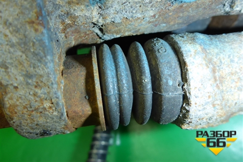 Суппорт передний правый для Renault Clio с 1998-2002г (Клио)