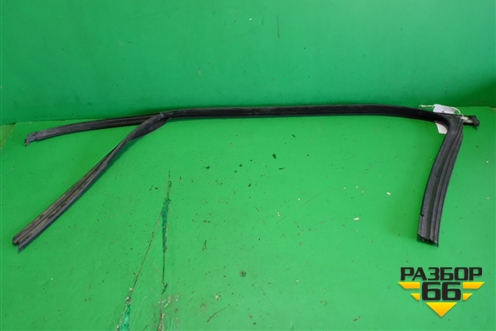 Уплотнитель двери (передней правой) (7P0837432H) для Volkswagen Tiguan с 2011-2016г (Тигуан)