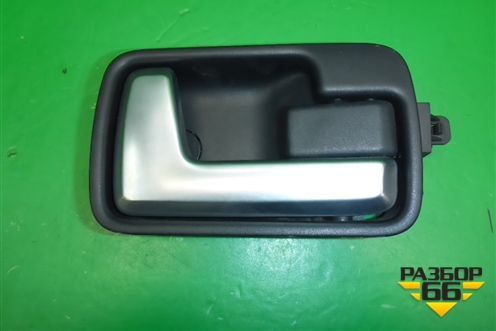 Ручка внутренняя двери задней правой (FVC500126) для Land Rover Discovery 3 с 2004-2009г (Дискавери)