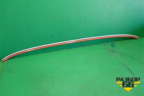 Молдинг лобового стекла нижний (новый) (5615333010) для Toyota Camry V70 с 2017г (Камри)