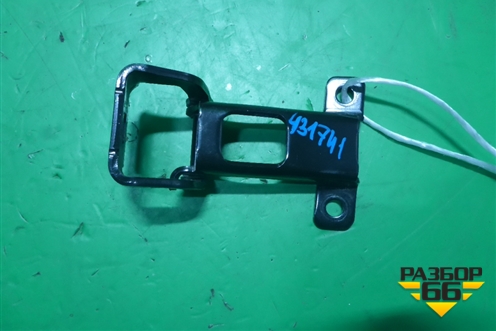 Петля двери багажника (левая, новая) (A4477400937) для Mercedes Benz V-Klass Vito/Viano W 447 с 2014г (В Вито/Виано)