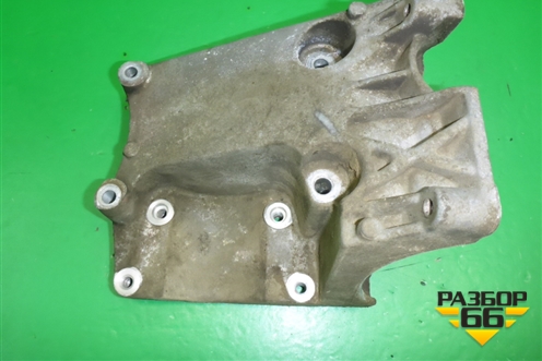 Кронштейн компрессора кондиционера (2.0л SHDA) (4M5Q190624CC) для Ford Focus 2 с 2008-2011г (Фокус)