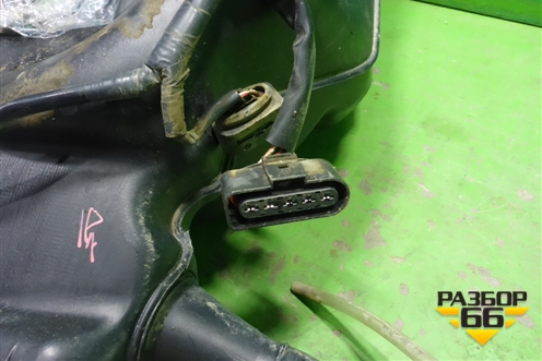 Бак топливный (бензин) (7L0201085A) для Volkswagen Touareg c 2002-2010г (Туарег)