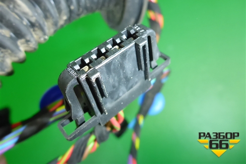 Проводка двери задней правой (7L6971694H) для Volkswagen Touareg c 2002-2010г (Туарег)