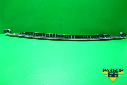 Кронштейн заднего бампера центральный (7L6807863B) для Volkswagen Touareg c 2002-2010г (Туарег)