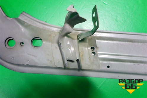 Кронштейн переднего крыла правый (7L6805920B) для Volkswagen Touareg c 2002-2010г (Туарег)