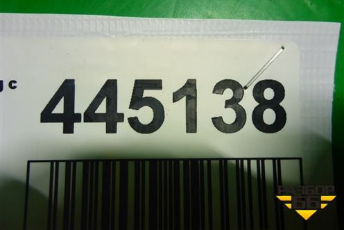 Кронштейн переднего крыла правый (7L6805920B) для Volkswagen Touareg c 2002-2010г (Туарег)