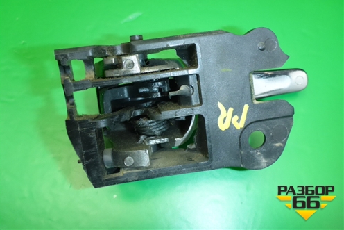 Ручка внутренняя двери передней правой для Toyota Verso с 2009-2018г (Версо)