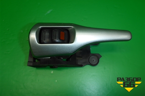 Ручка внутренняя двери передней правой для Toyota Verso с 2009-2018г (Версо)