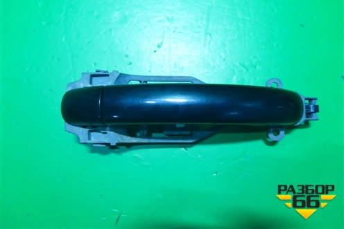 Ручка наружная двери передней правой для Volkswagen Touareg c 2002-2010г (Туарег)