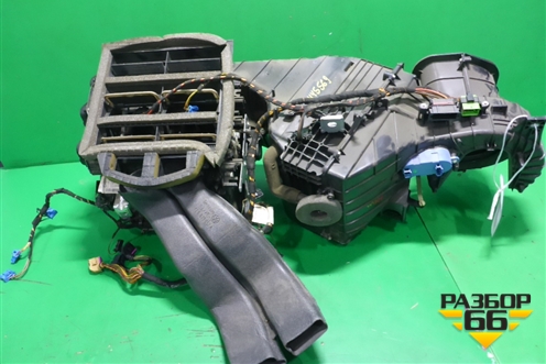 Корпус отопителя (без моторчика) для Volkswagen Touareg c 2002-2010г (Туарег)