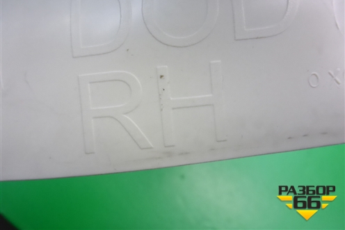 Обшивка стойки лобового стекла правая для Dodge Avenger с 2007г (Авенджер)