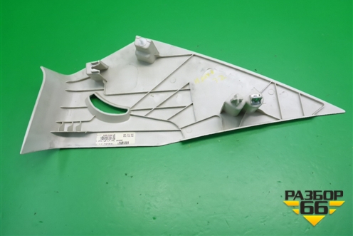 Обшивка стойки задняя верхняя левая для Dodge Avenger с 2007г (Авенджер)