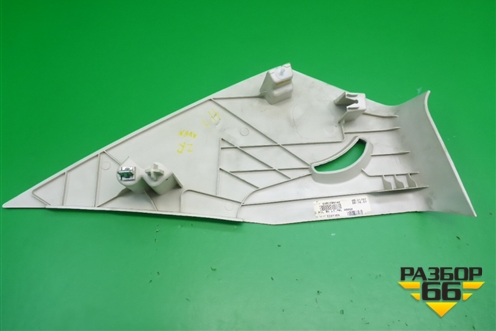 Обшивка стойки задняя верхняя правая для Dodge Avenger с 2007г (Авенджер)