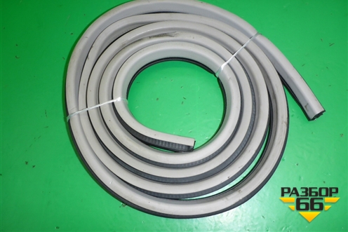 Уплотнитель двери передней правой (5ти дверный хетчбэк) для Chevrolet Aveo (T250) с 2005-2011 (Авео Т250)