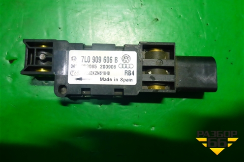 Датчик AIR BAG (7L0909606B) для Volkswagen Touareg c 2002-2010г (Туарег)