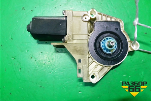 Моторчик стеклоподъёмника передний правый (8K0959802A) для Audi A4 (В8) с 2007-2015г (А4)