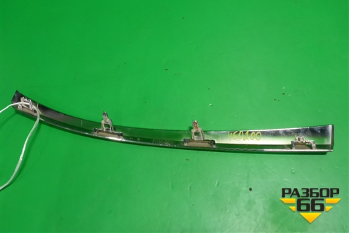 Накладка на решетку радиатора (левая) (5312433010) для Toyota Camry V50 с 2011-2018г (Камри)