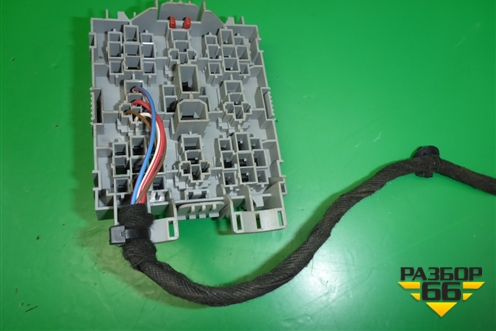 Блок реле (7L0937503A) для Volkswagen Touareg c 2002-2010г (Туарег)