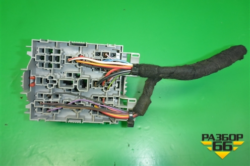 Блок реле (7L0937503A) для Volkswagen Touareg c 2002-2010г (Туарег)